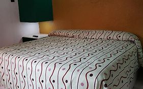 Precios De Motel Viena 2*